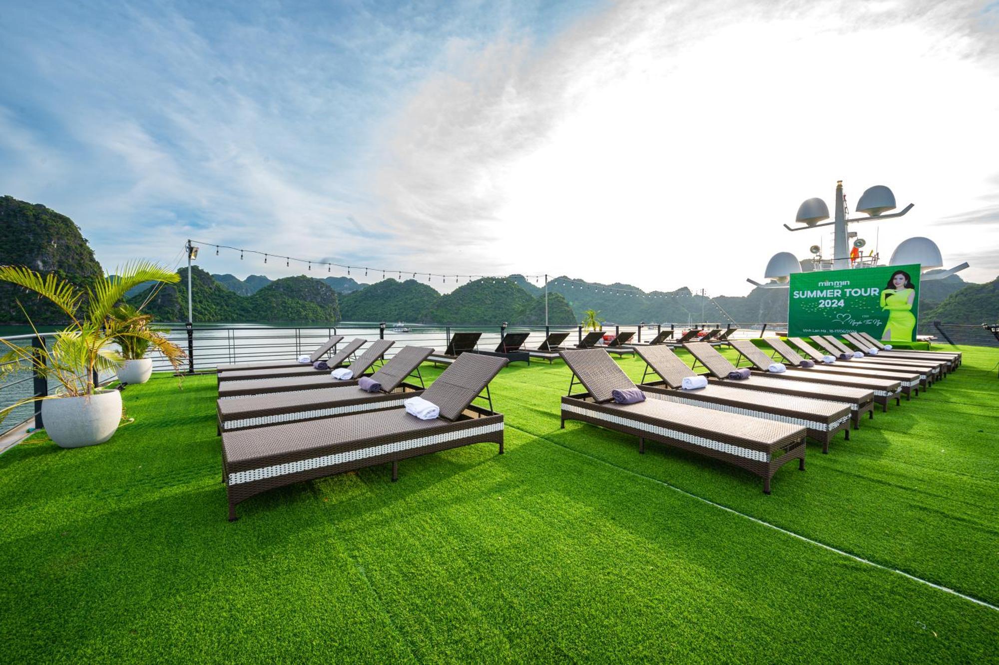 Velar Of The Sea Hotell Ha Long Exteriör bild